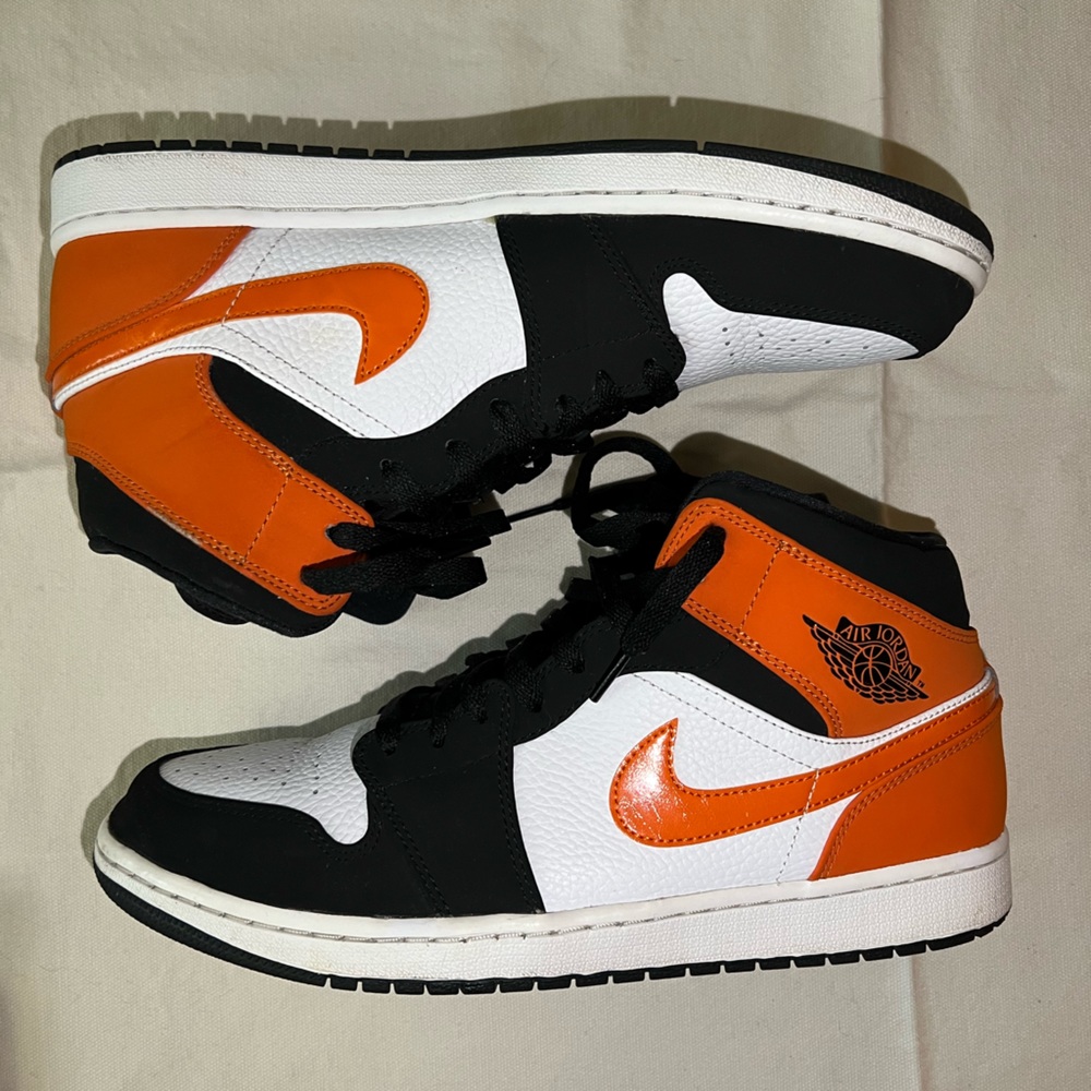 Jordan 1 Mid ‘shattered backboard’